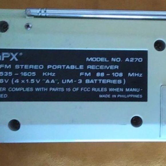 GPX Portable Stereo - Picture 2 of 3